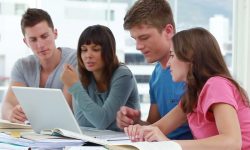 5 reasons to start your business before graduation